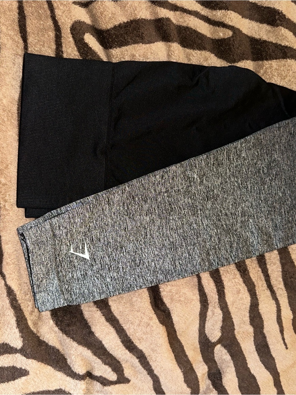 Gymshark Two-Tone Leggings - Black and Heather Gray